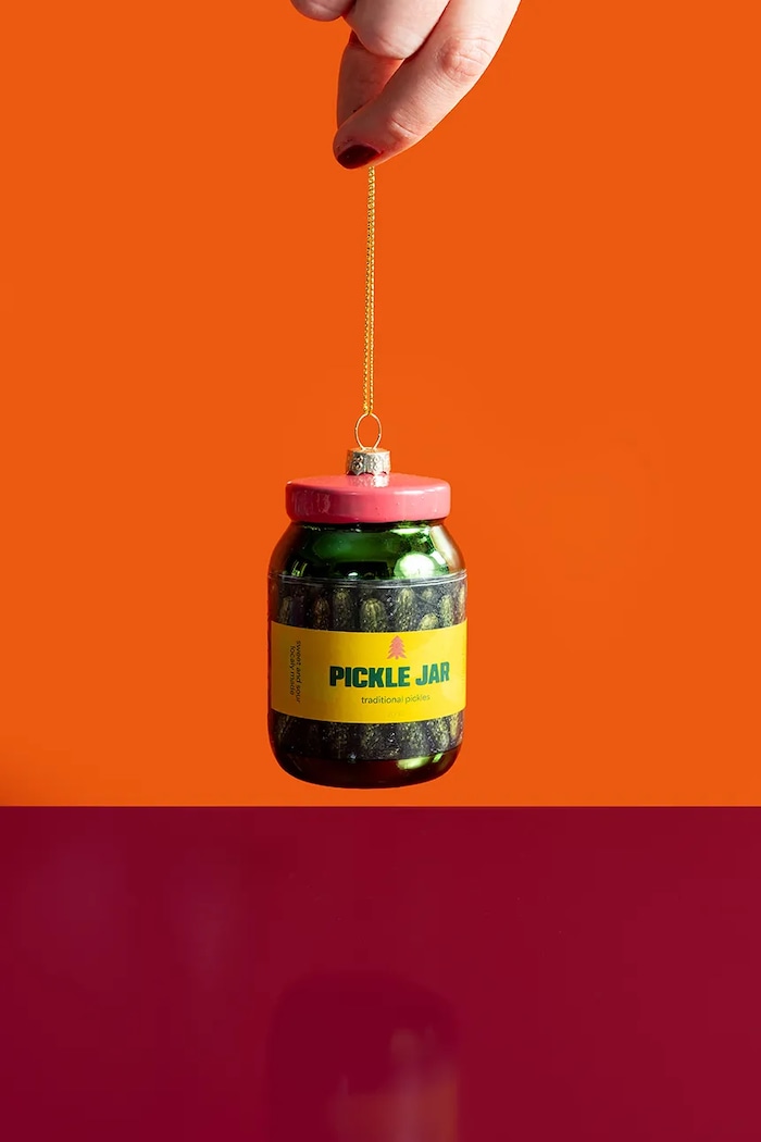 YUP in de BOOM Zawieszka choinkowa ze szkła YUPPICKLE multicolor AW26