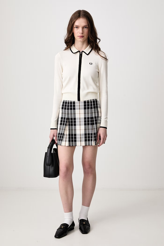 Fred Perry Sweter rozpinany damski z wełną K3122.560 beżowy AW26