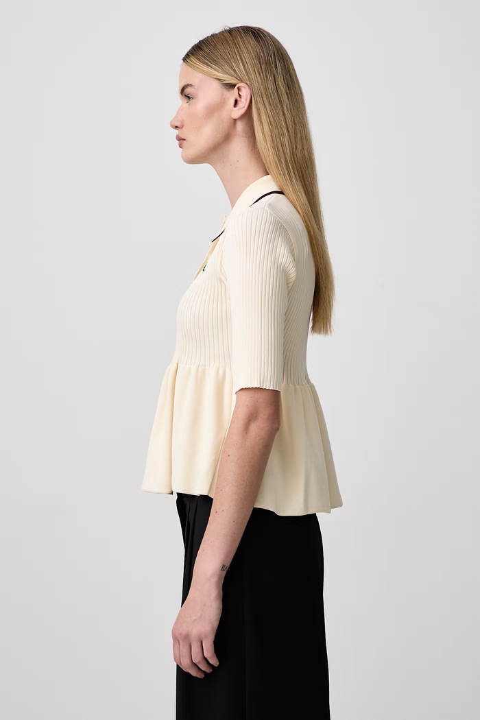 Polo damskie z wiskozą Fred Perry K3109.560 beżowy