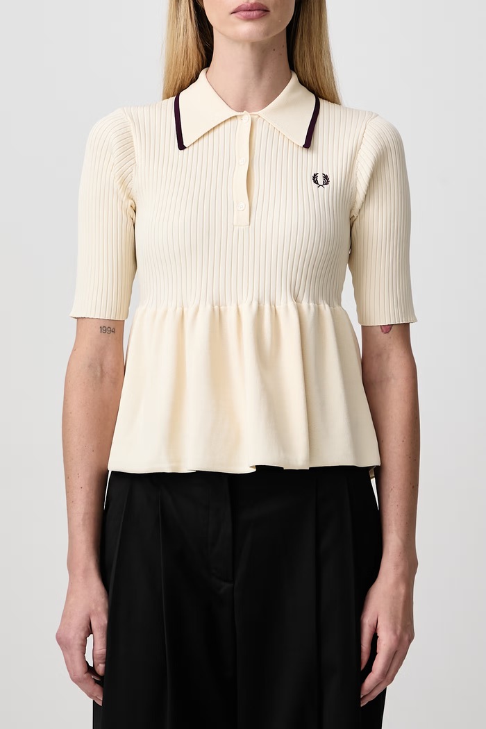 Polo damskie z wiskozą Fred Perry beżowy K3109.560