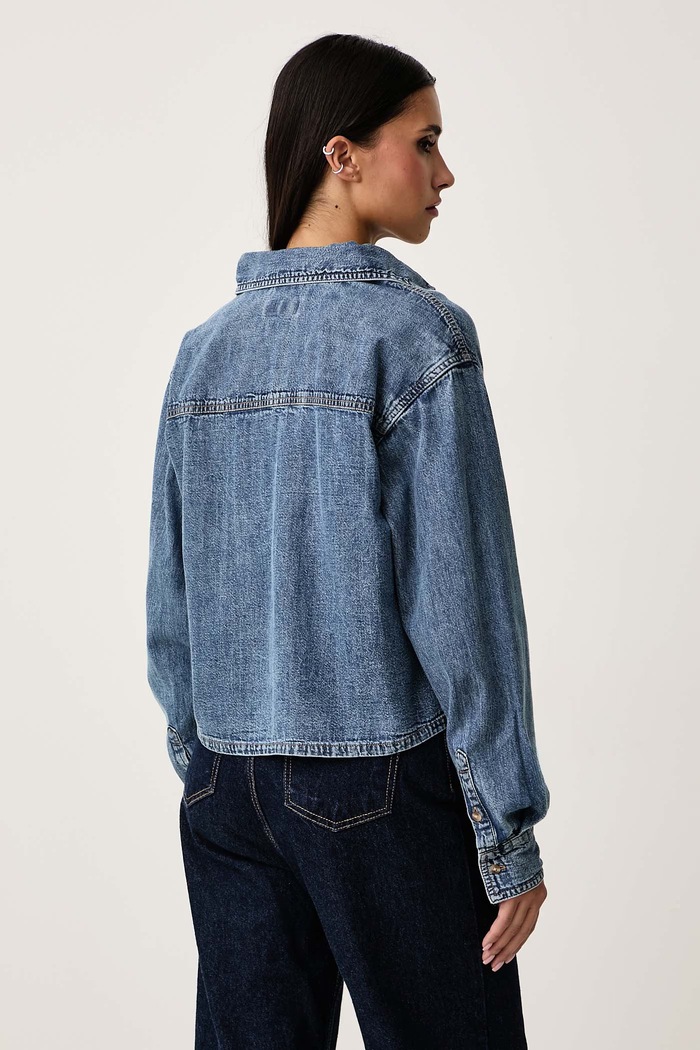 Odjeća Guess Jeans Košulja za žene traper W6YH02.D1191 plava