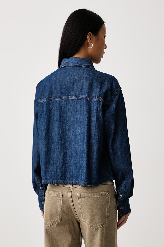 Odzież Guess Jeans Koszula damska jeansowa W6YH02.D1190 granatowy