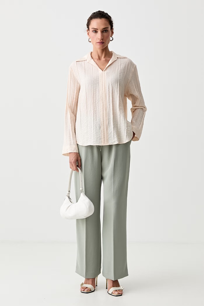 Calvin Klein blúz női viszkózzal LV044G117G bézs AW26