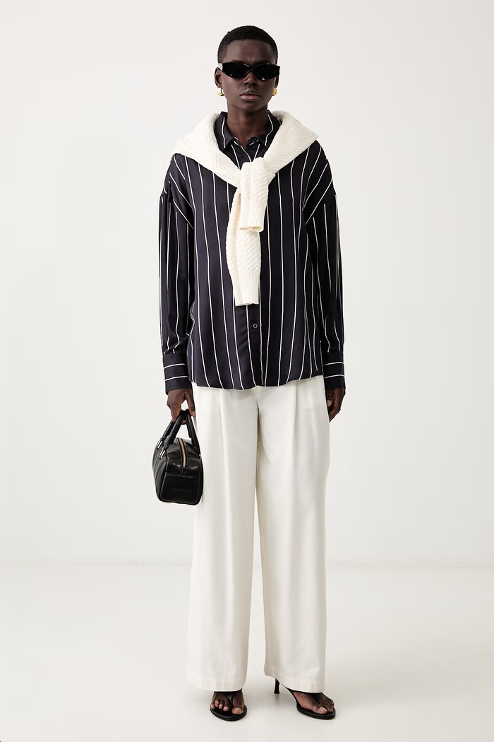 Guess košeľa dámska s viskózou DOMINIQUE W6YH21.W2944 tmavomodrá AW26