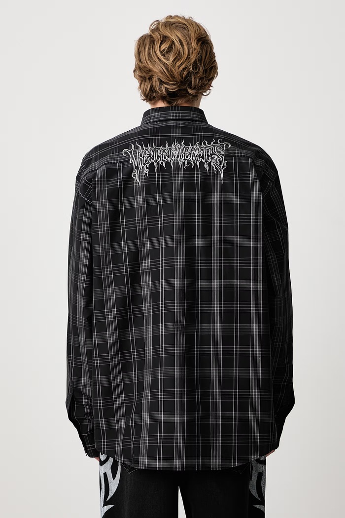 Odzież Vetements Metal Logo koszula bawełniana męska MH27SH059BC czarny