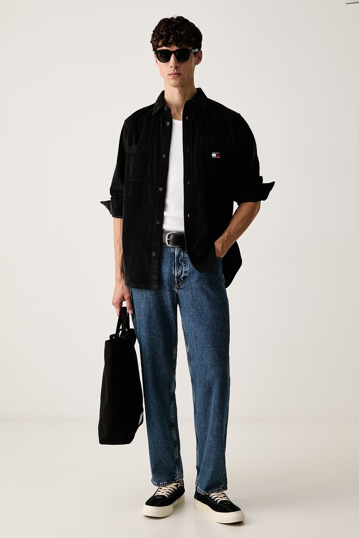 Tommy Jeans košeľa pánska menčestrová DM0DM23705 čierna AW26