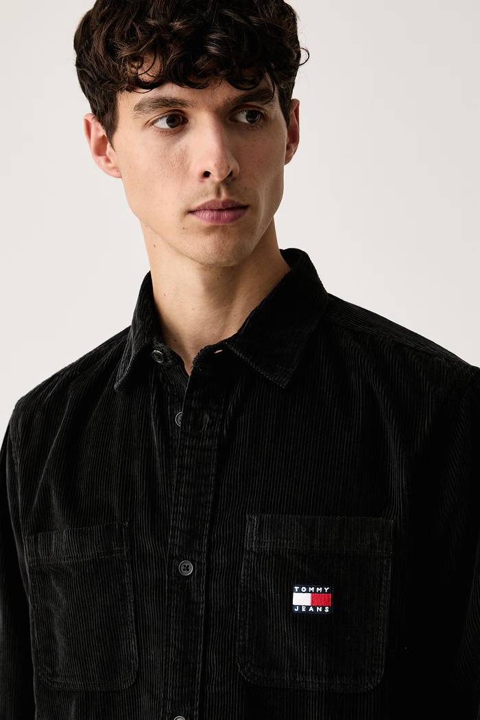 Tommy Jeans košeľa pánska menčestrová čierna DM0DM23705