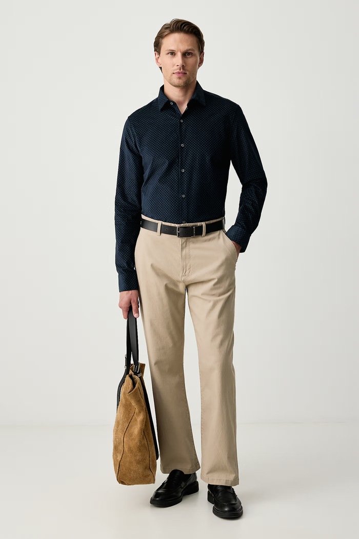 Calvin Klein Srajca moška rebrast žametna LV019EU181 mornarsko modra AW26