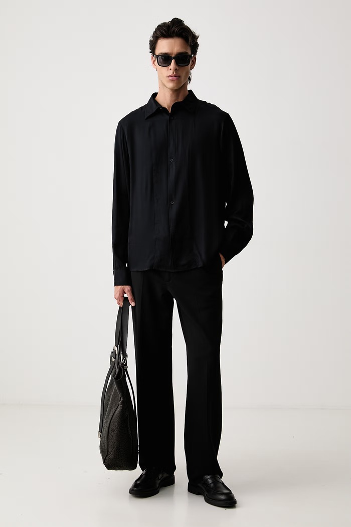 Armani Exchange koszula męska z wiskozy XM003006.AF13235 granatowy AW26