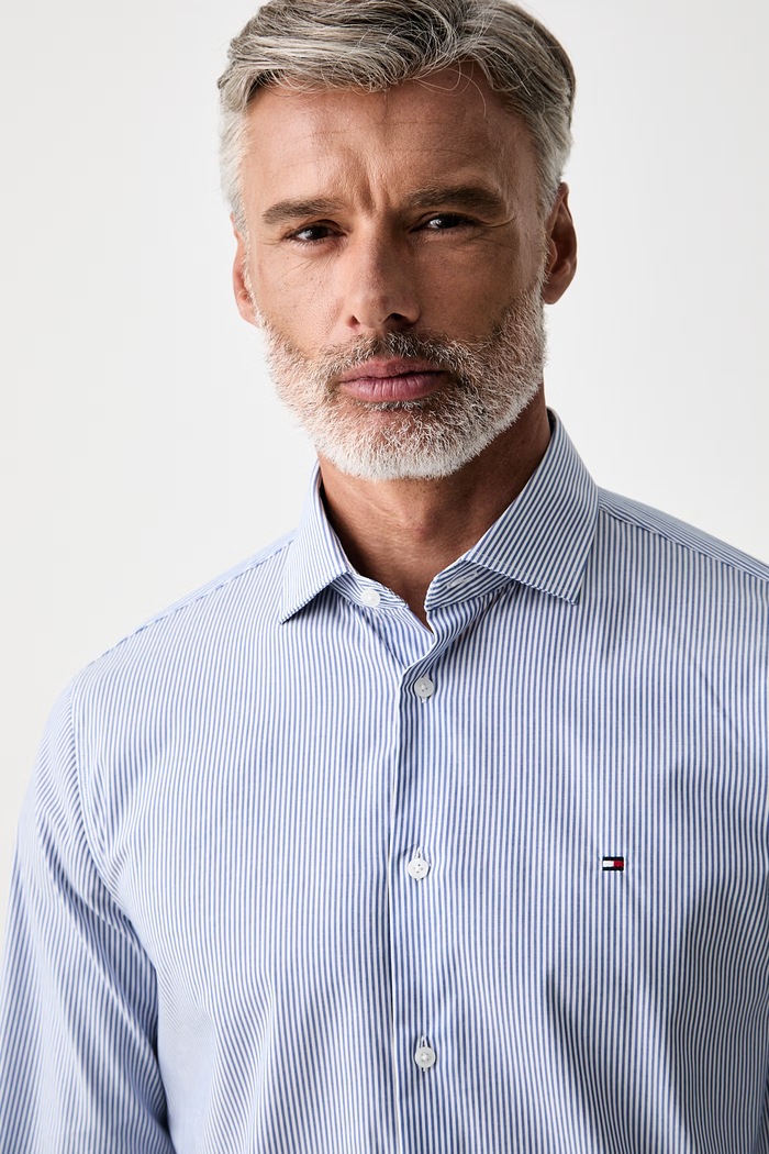 Tommy Hilfiger koszula męska bawełniana z elastanem niebieski MW0MW43746