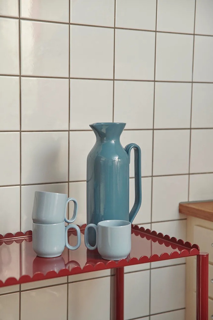 HAY dzbanek do wody z terakoty 32 x 11 x 15,3 cm AC474.A986 niebieski AW26
