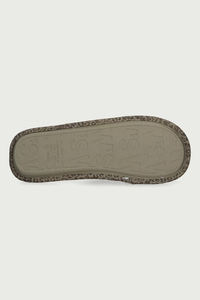 Παντόφλες Γυναικεία MMB TRAVEL PACK LEO women'secret πράσινο 4994435