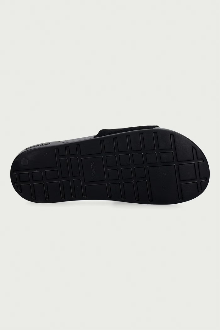 Σαγιονάρες Γυναικεία ESS SLIDE CV WN Calvin Klein μαύρο HW0HW029580GJ