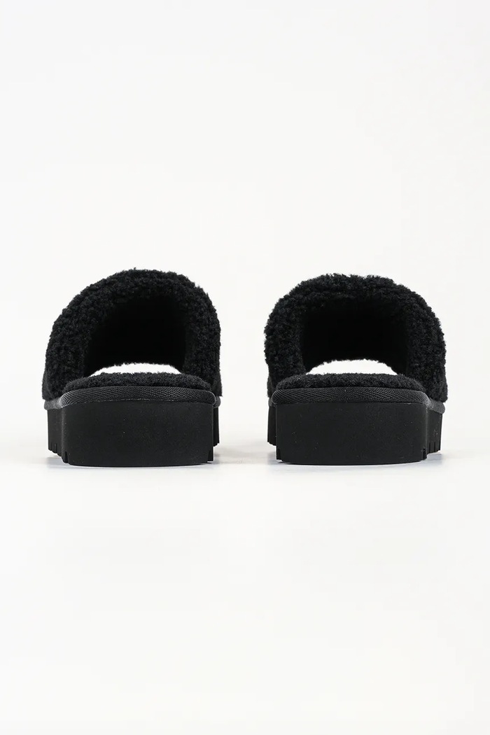 Obuwie Karl Lagerfeld Kapcie damskie Skylar KL47600T.W00 czarny