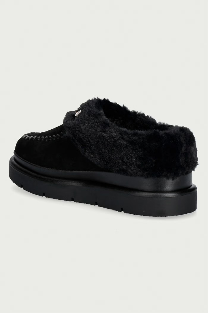 Încălțăminte Guess Papuci de casă pentru femei KENDRY FLFKEY.LEA19.BLACK negru