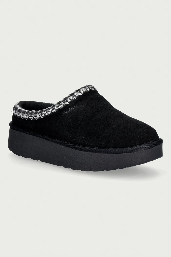 Skechers Kapcie damskie zamszowe KEEP COZY - COZY CASCADE czarny 169144