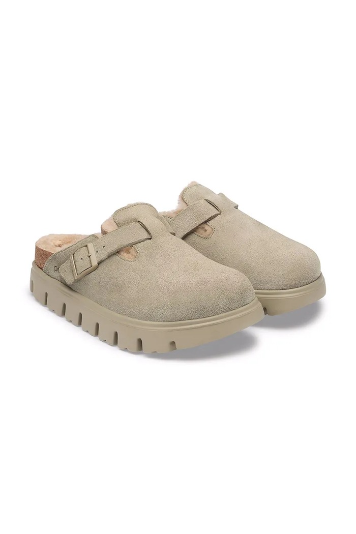 Obuwie Birkenstock Boston Chunky Shearling LEVE klapki damskie zamszowe 1033028 beżowy