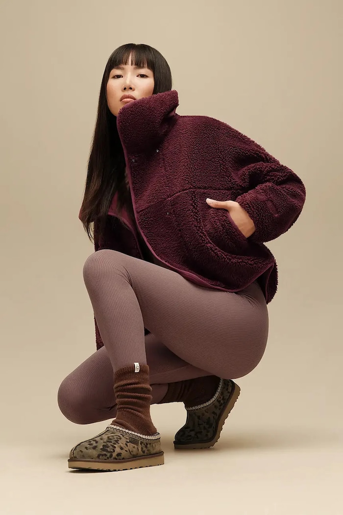 UGG Kapcie damskie zamszowe W Tasman Spotted 1180365.CHE