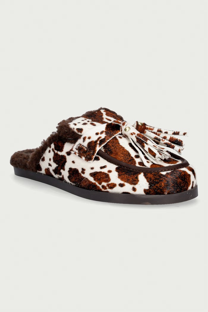 Posa Kapcie damskie skórzane Ranch Tassel Mule Cow Print brązowy PW242.702