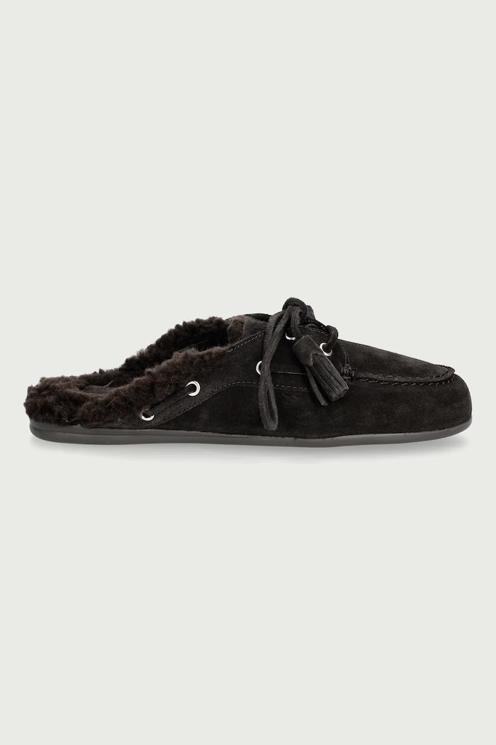 Posa Kapcie damskie zamszowe Boat Loafer Mule PW108.220 brązowy AW26