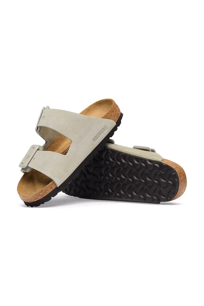 Arizona Suede Cushion Buckle pantofle dámské semišové Birkenstock 1033088 béžová