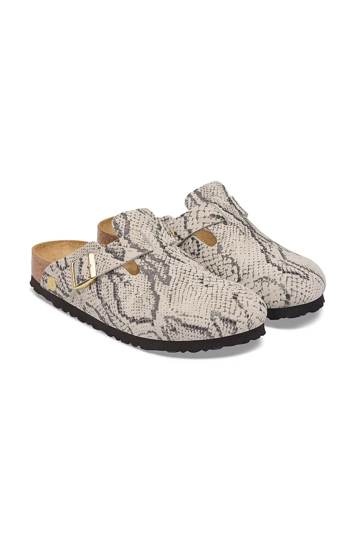 Obuv Birkenstock šľapky mules dámske semišové Boston Rivet Logo Suede Leather Snake 1033086. béžová