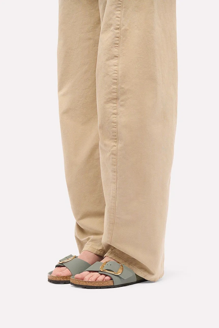 Birkenstock шлёпанцы для женщин кожаные Madrid Big Buckle Oiled Leather 1032945