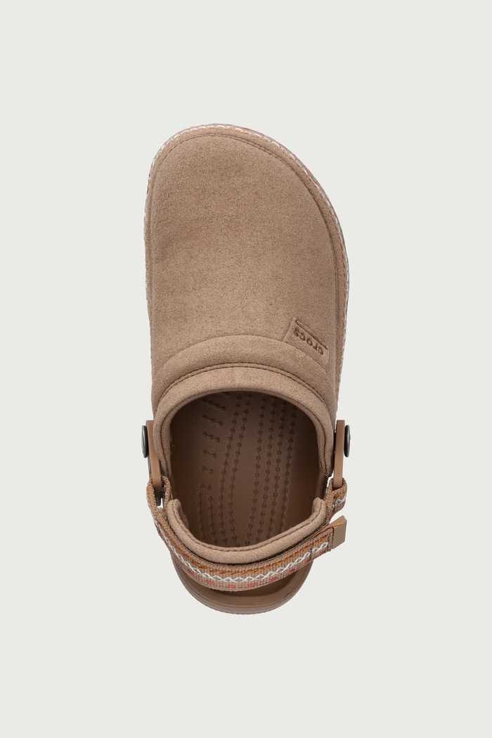 Klapki dziecięce CLASSIC CRAFTED VEGAN SUEDE STITCH CLOG Crocs 213988.CROCS.CLASSIC.CR beżowy