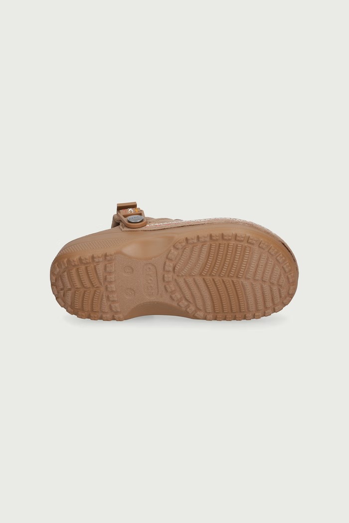 Klapki dziecięce CLASSIC CRAFTED VEGAN SUEDE STITCH CLOG Crocs beżowy 213988.CROCS.CLASSIC.CR