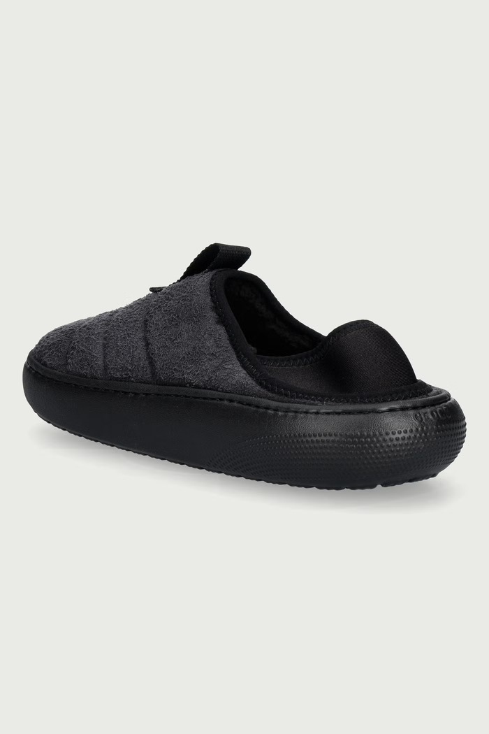 Obuwie Crocs Kapcie Classic Suede Moc 212097.001 czarny
