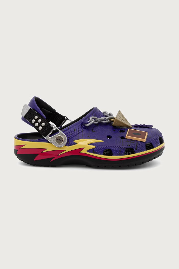 Crocs Klapki Classic Yugi Oh Yugi Clog 213589.90H fioletowy AW26