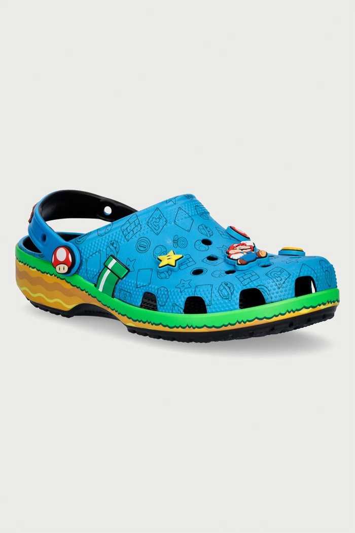 Crocs Klapki mules Classic Super Mario Core Clog niebieski 212138.90H