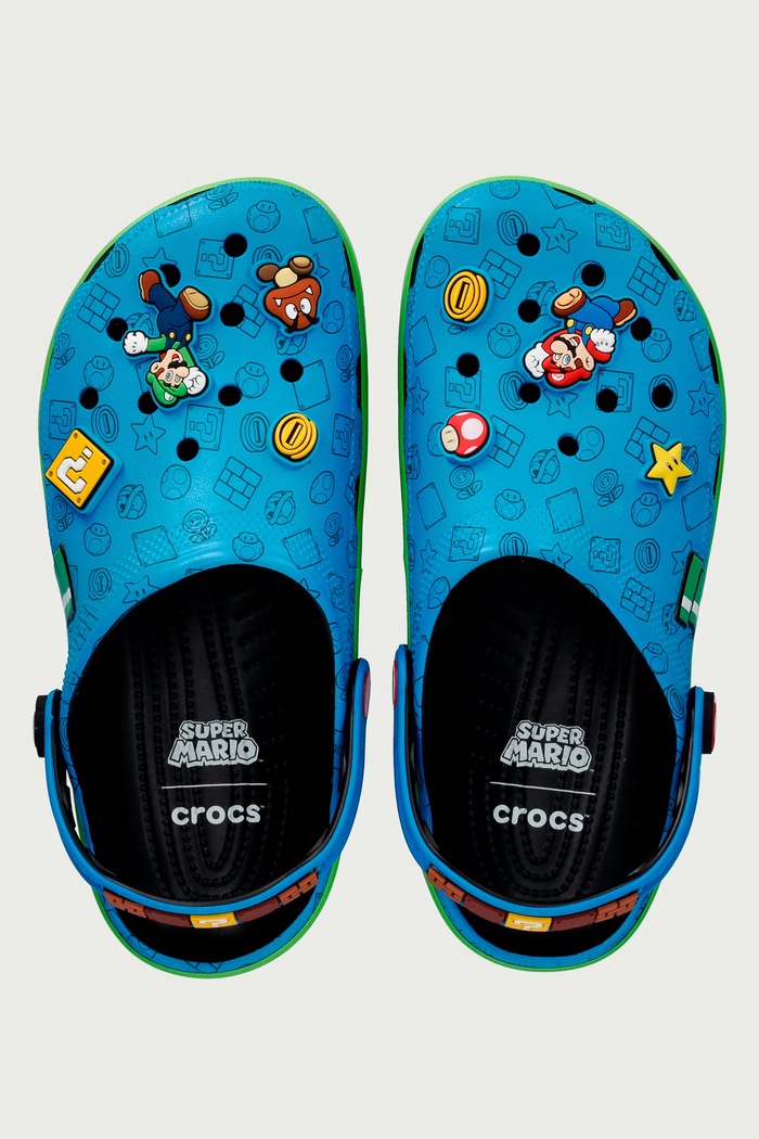 Crocs Klapki mules Classic Super Mario Core Clog 212138.90H niebieski AW26
