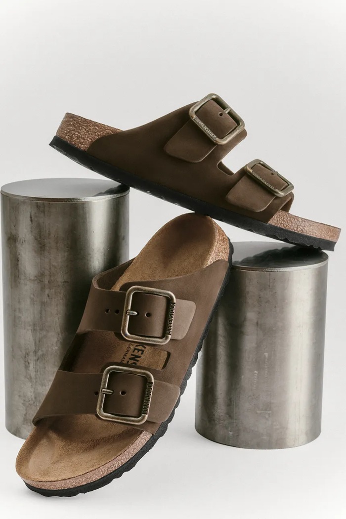 Birkenstock klapki nubukowe Arizona Wire Buckle Nubuck Leather brązowy 1032761