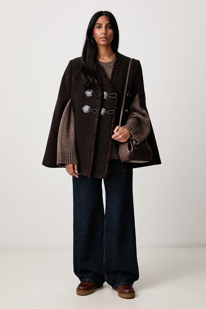 GANNI Peacoat płaszcz peleryna z wełną damski A1010233 brązowy AW26