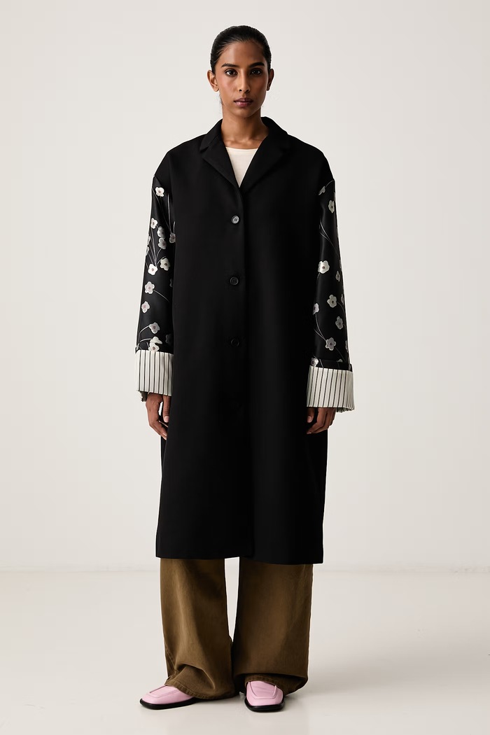 Stine Goya Płaszcz damski z dodatkiem wełny czarny SG.AW26.O027.1499