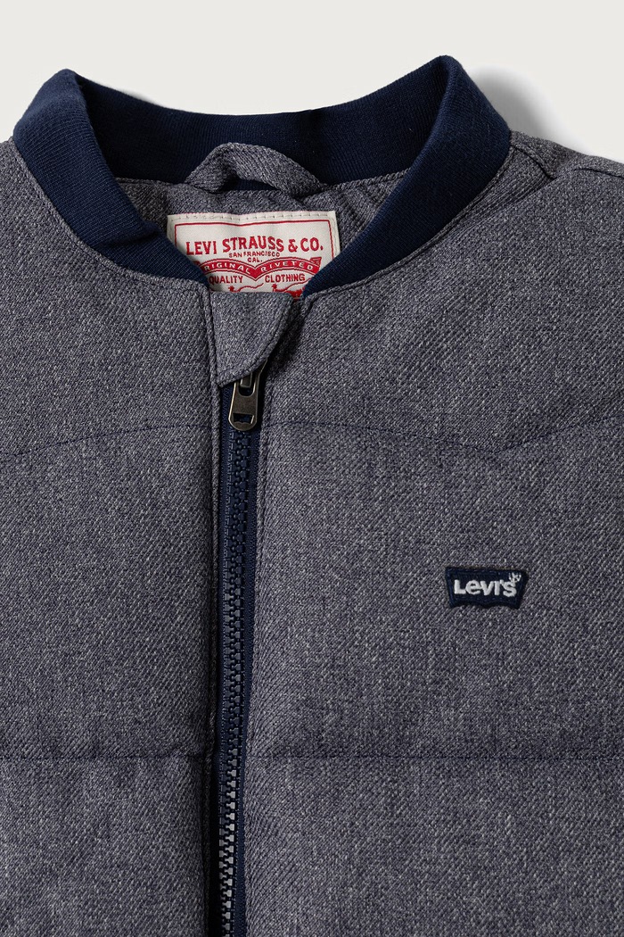 Chlapec Levi's vesta detská BATWING EMB PUFFER VEST 8ER931 modrá