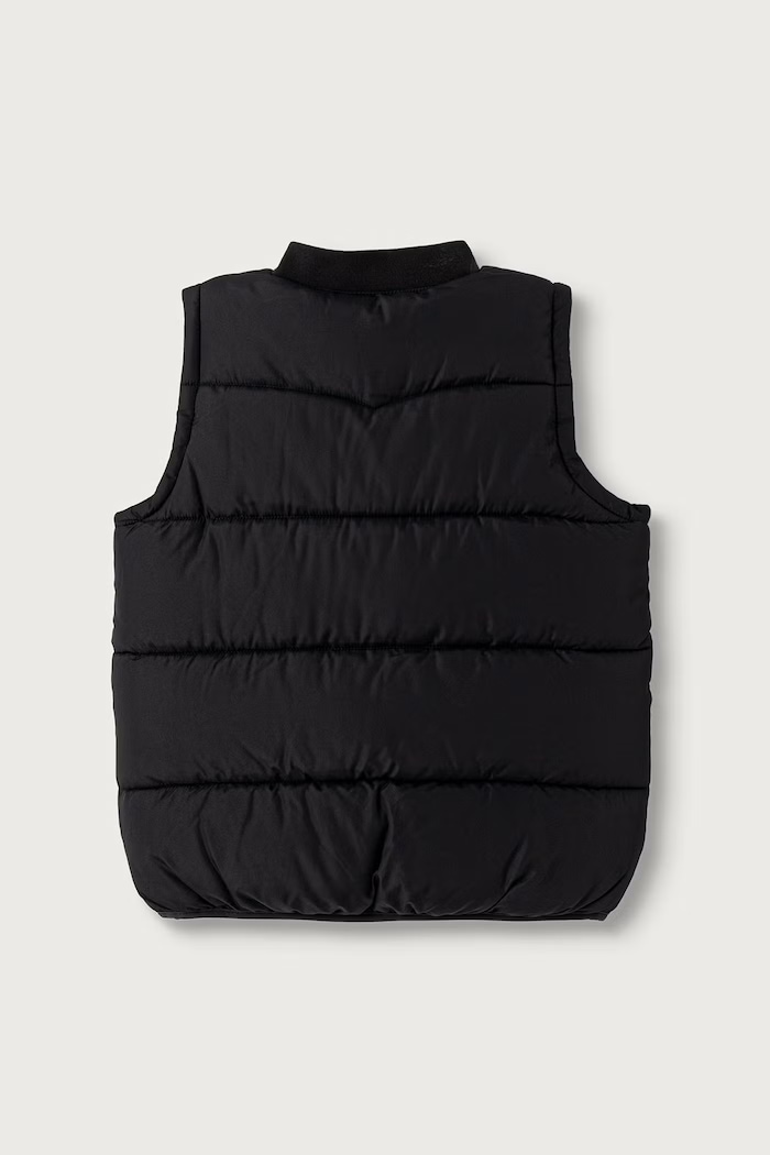 Levi's Bezrękawnik dziecięcy BATWING EMB PUFFER VEST 8ER931 czarny AW26