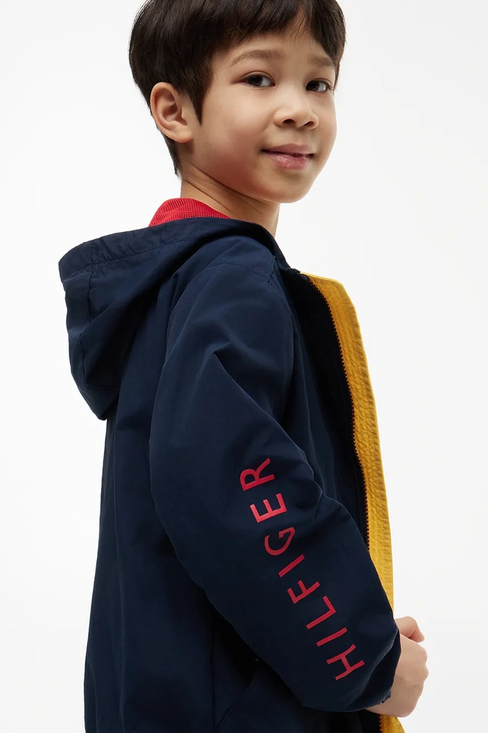 Tommy Hilfiger kurtka przejściowa dziecięca granatowy KB0KB10587.128.176.9BY2