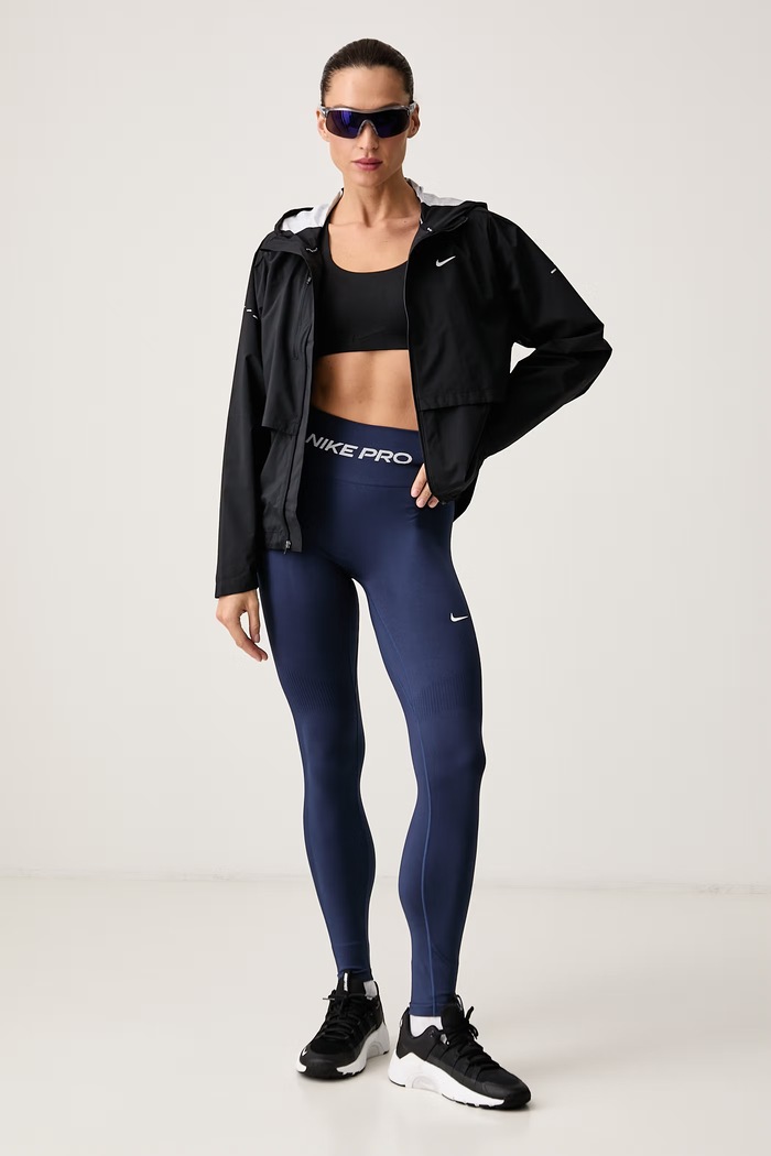 Nike Kurtka damska Swift Storm-FIT IH8141.010 czarny AW26