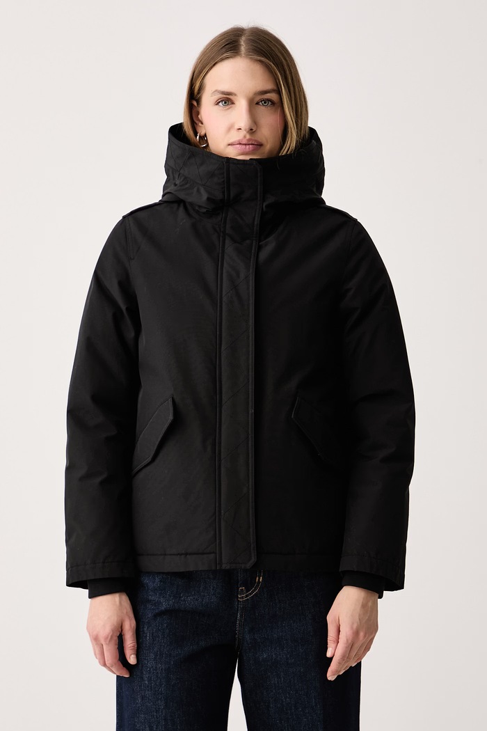 Woolrich CFWWOU2075FBUT0001 kurtka puchowa damska czarny CFWWOU2075FBUT0001