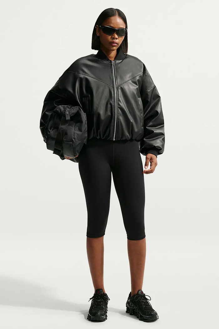 Nike Sportswear Bomberka damska z imitacji skóry Therma-FIT czarny IF5903.010