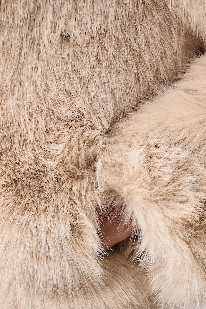 Cappotto in pelliccia sintetica da donna SAVANAA Aldo beige SAVANAA.240