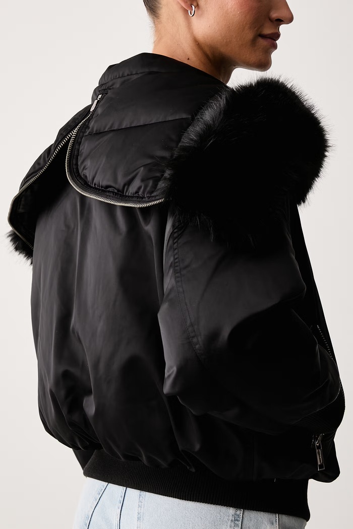 Páperová bunda dámska MICHAEL Michael Kors MF620MSHRR čierna