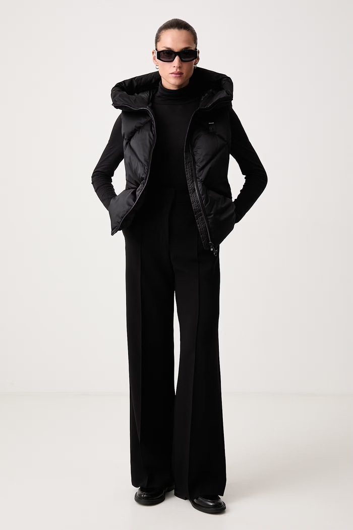 Blauer Bezrękawnik puchowy damski BLDX03361 czarny AW26
