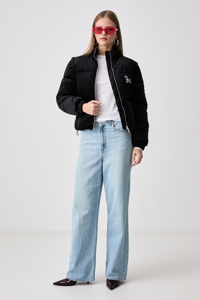 Juicy Couture Prošivena jakna za žene MARGO DIAMANTE CONVERTIBLE GILET JCOGL226552 crna AW26