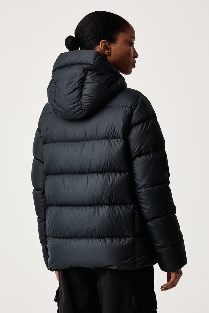Odzież Peak Performance Kurtka puchowa damska Frost Down G81450060 czarny