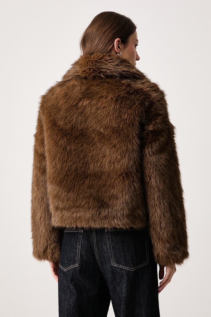 Odjeća Levi's Jakna za žene od imitacije krzna LANEY FAUX FUR 006S3 smeđa