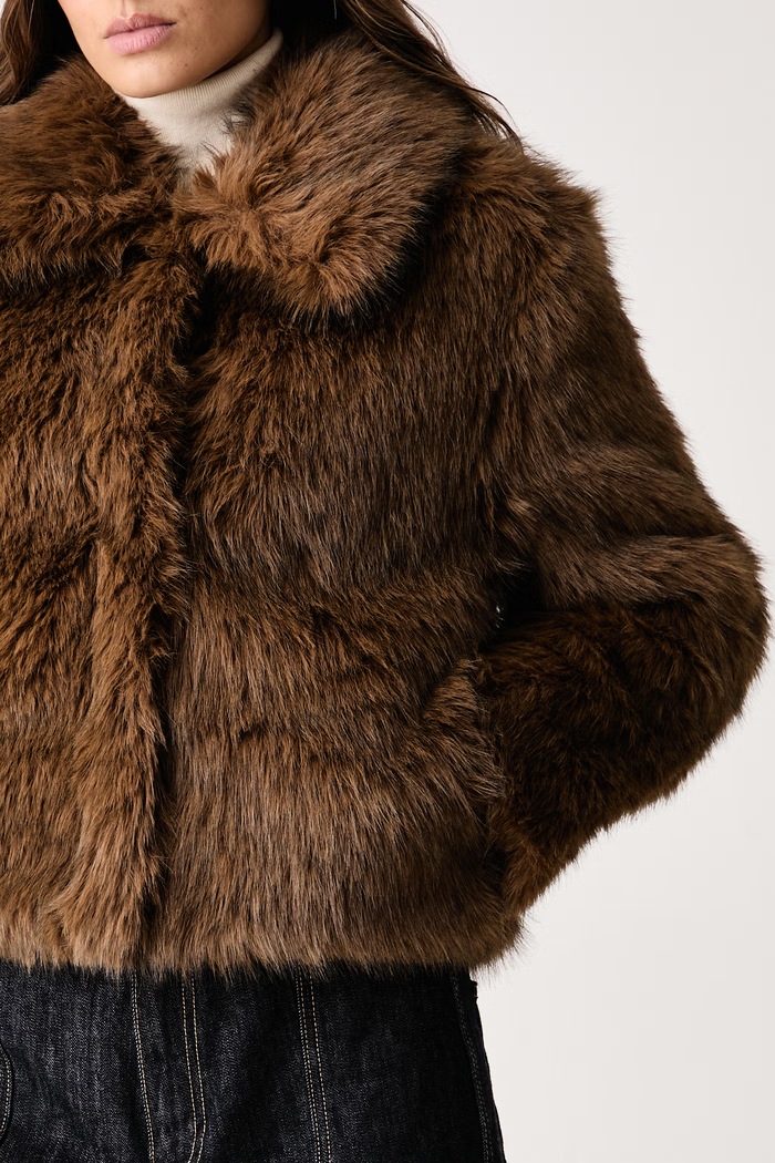 Jakna za žene od imitacije krzna LANEY FAUX FUR Levi's 006S3 smeđa