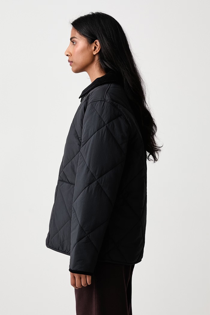 Modified Short Liddesdale Quilted krótka kurtka damska Barbour MQU1866BK11 czarny
